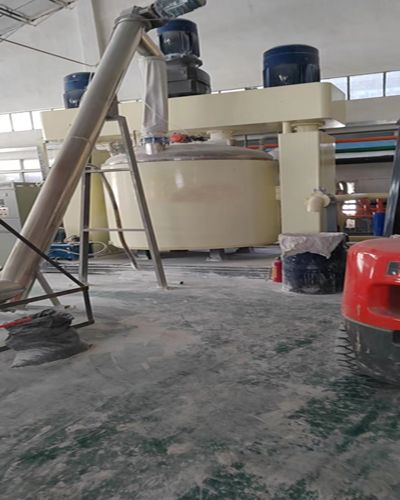 河器ms密封膠自動化生產(chǎn)線中的關(guān)鍵設(shè)備 1100l強力分散機與L-脯氨酸生產(chǎn)應(yīng)用